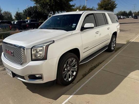 GMC YUKON XL 2016 1GKS1HKJ3GR321762 image